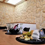 New In Old Center - Pag Villa