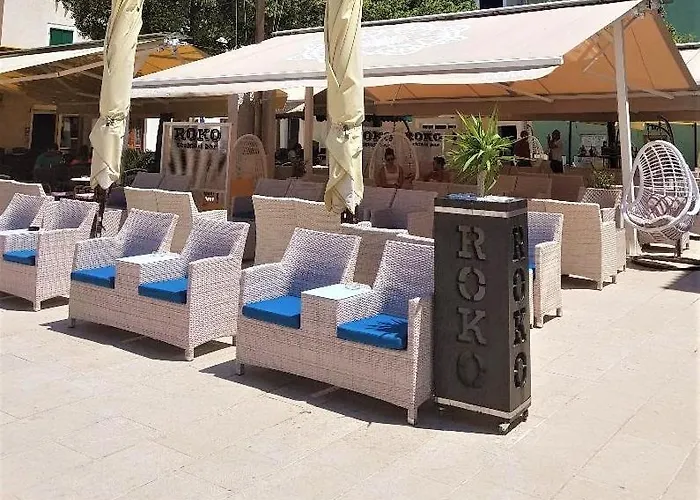 Villa New In Old Center - Pag