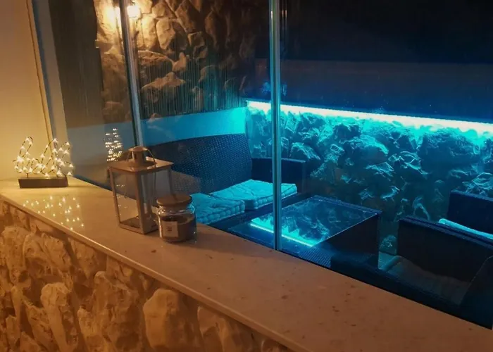 New In Old Center - Pag