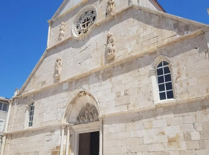 Villa New In Old Center - Pag *