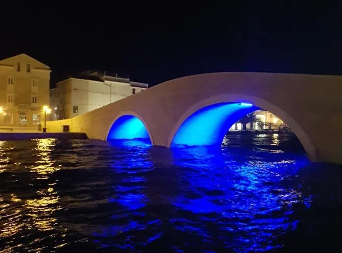 Villa New In Old Center - Pag *