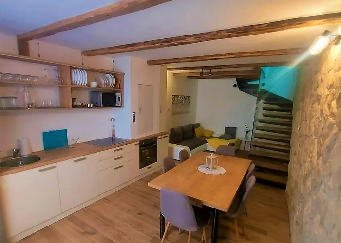 New In Old Center - Pag * Pag Town