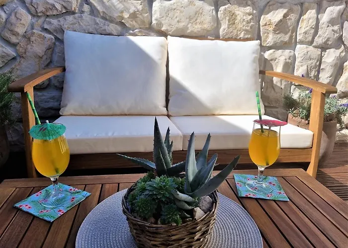 Villa New In Old Center - Pag