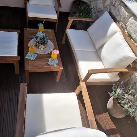 New In Old Center - Pag Villa *